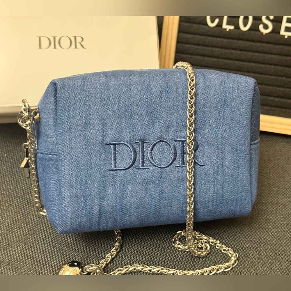 Dior pouch VIP item Converted into a mini bag